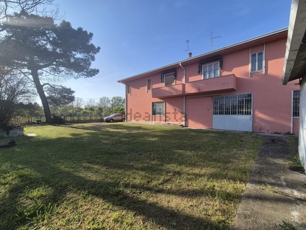 casa indipendente in vendita a Legnago in zona San Pietro