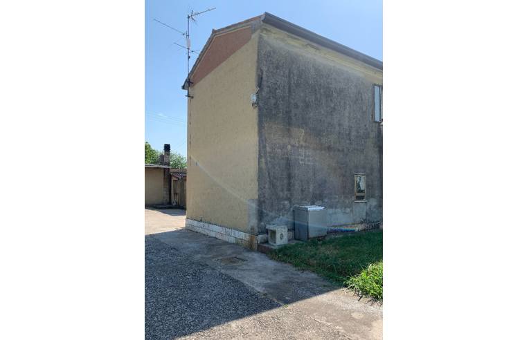 casa indipendente in vendita a Legnago in zona San Pietro