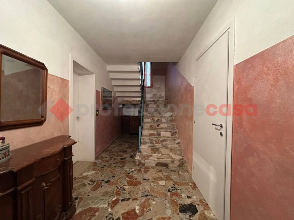casa indipendente in vendita a Legnago in zona Porto