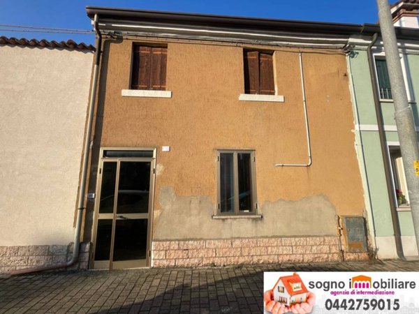 casa indipendente in vendita a Legnago