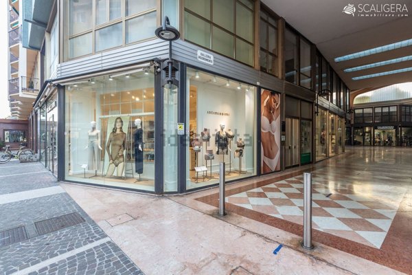 ufficio in vendita a Legnago