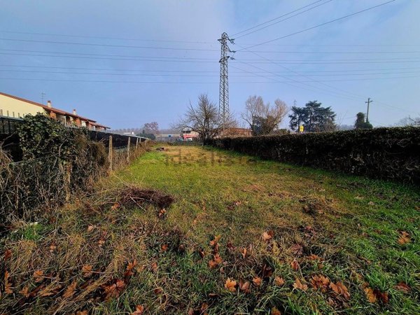 terreno edificabile in vendita a Legnago in zona Terranegra