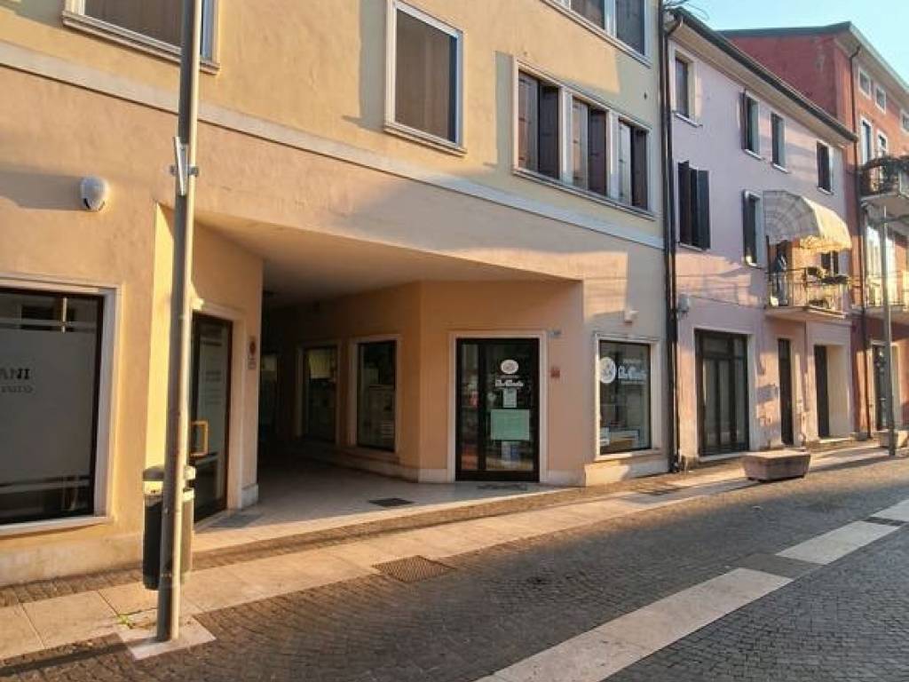 negozio in vendita a Legnago