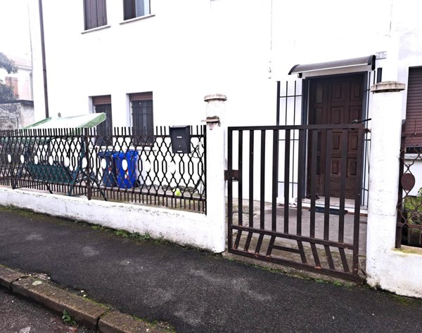 appartamento in vendita a Legnago in zona Porto