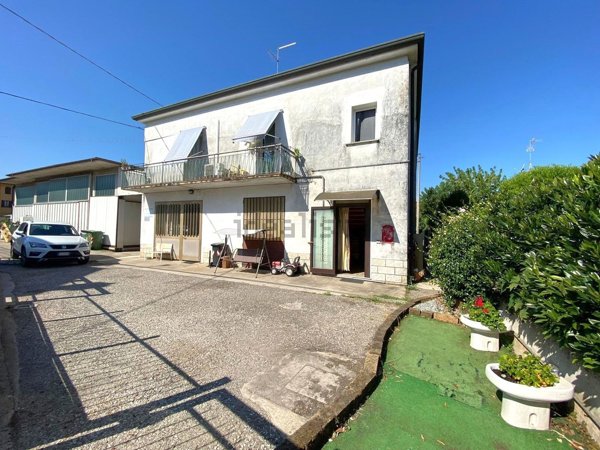 appartamento in vendita a Legnago in zona San Pietro