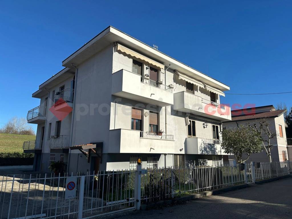 appartamento in vendita a Legnago in zona Terranegra