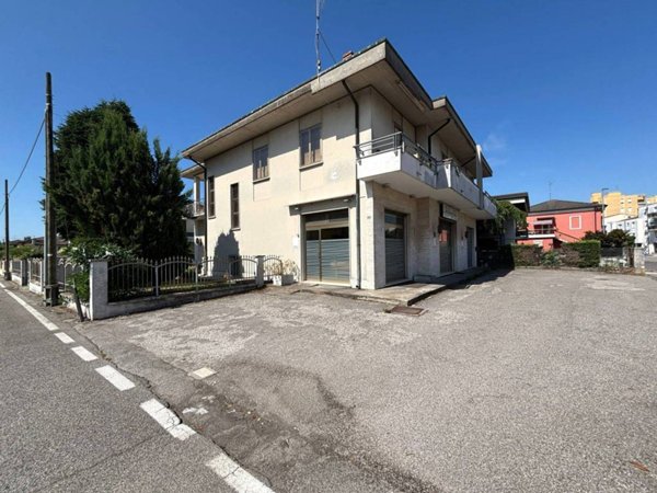 casa semindipendente in vendita a Legnago