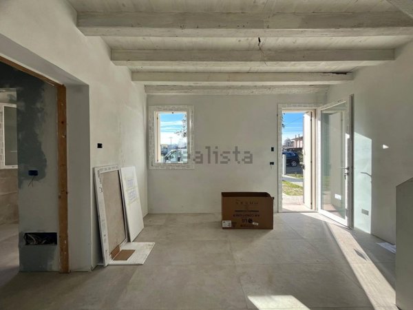 casa indipendente in vendita a Legnago in zona Terranegra
