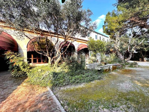 casa indipendente in vendita a Legnago in zona San Pietro