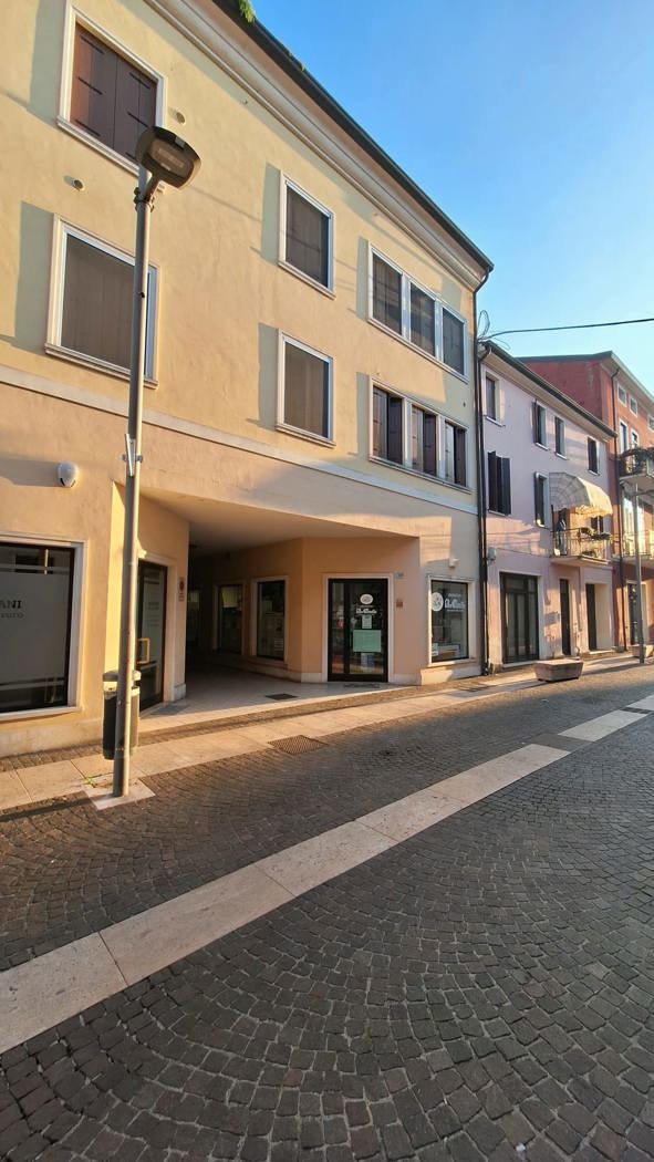 negozio in vendita a Legnago