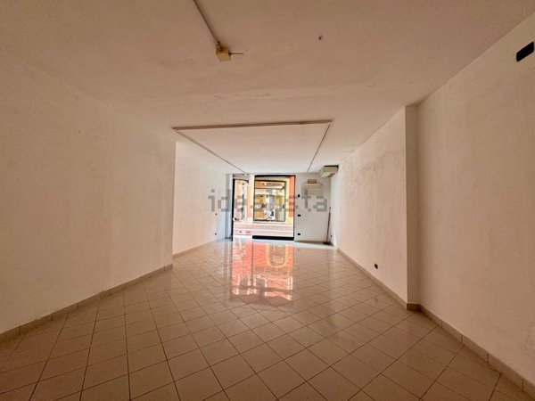 locale commerciale in vendita a Legnago