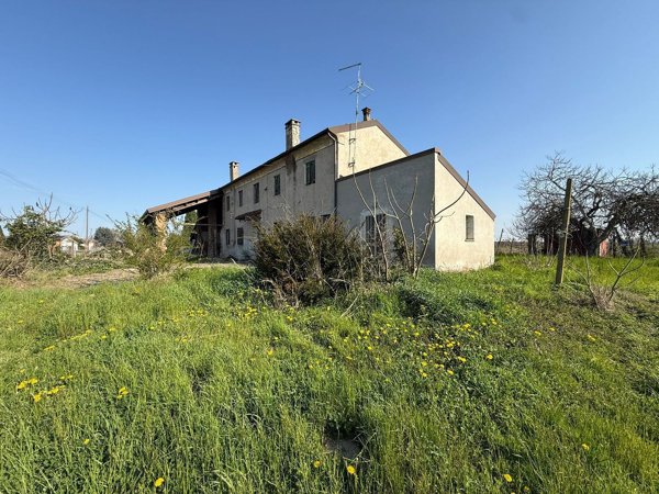 appartamento in vendita a Legnago in zona Canove