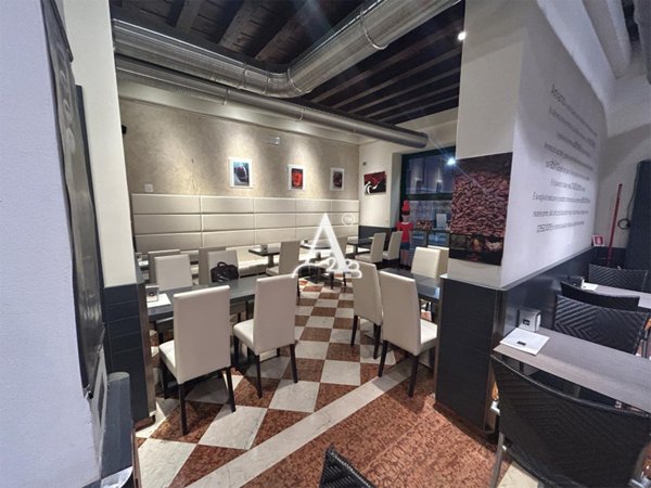 negozio in vendita a Legnago