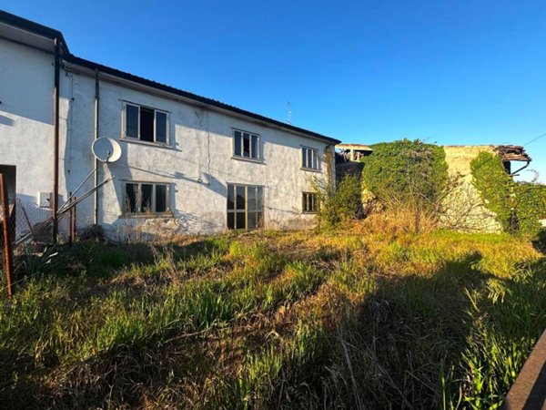 casa indipendente in vendita a Legnago in zona San Pietro