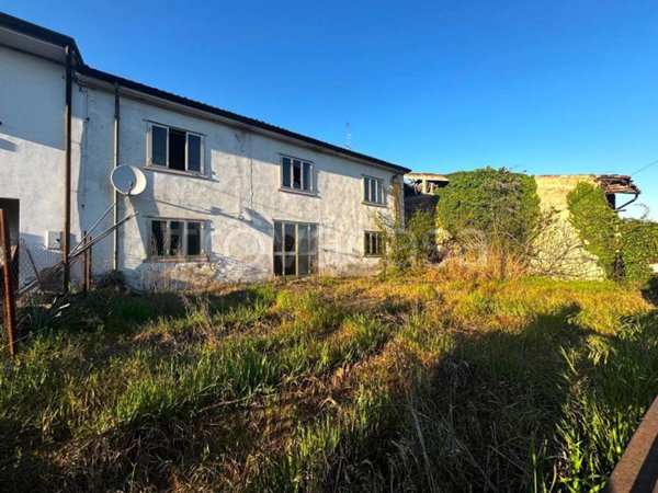 casa indipendente in vendita a Legnago in zona San Pietro