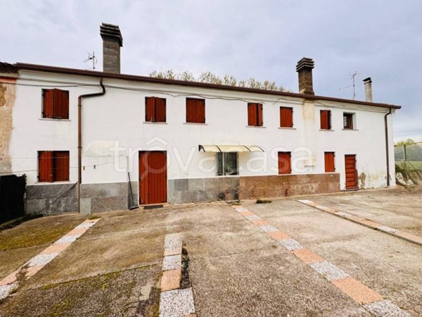 casa indipendente in vendita a Legnago in zona San Pietro