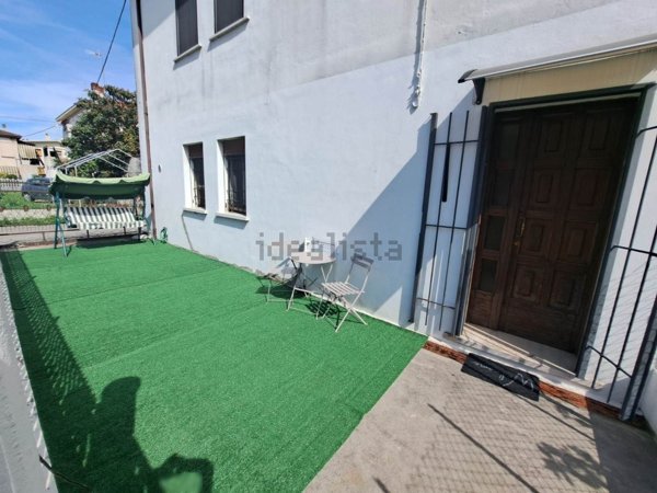 appartamento in vendita a Legnago in zona Porto