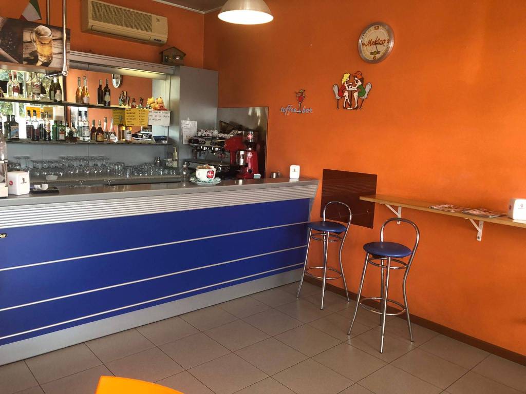 negozio in vendita a Legnago in zona Terranegra