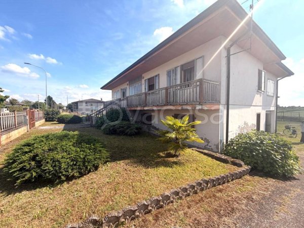 casa indipendente in vendita a Legnago in zona Porto