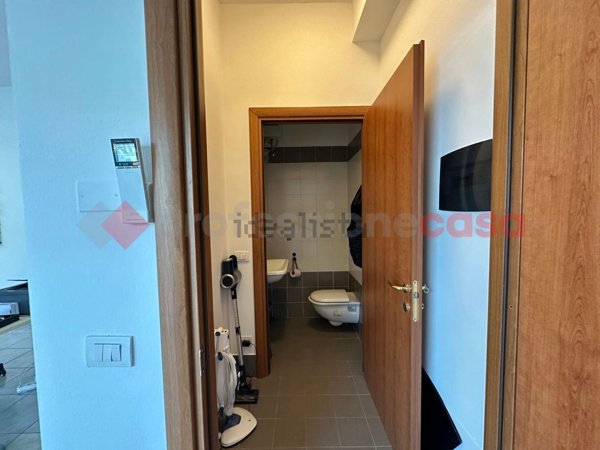 locale commerciale in vendita a Legnago in zona Terranegra