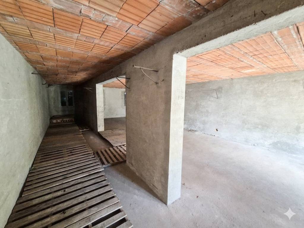locale commerciale in vendita a Legnago