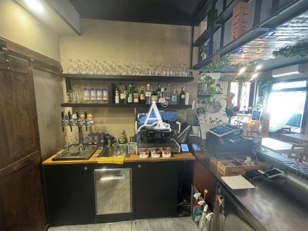 negozio in vendita a Legnago in zona Porto