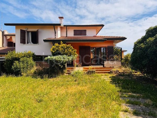 casa indipendente in vendita a Legnago in zona Casette
