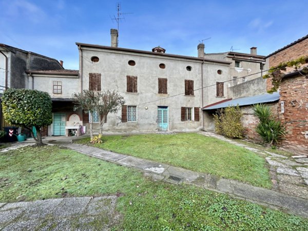 casa semindipendente in vendita a Legnago in zona San Pietro