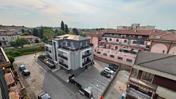 appartamento in vendita a Legnago in zona Porto