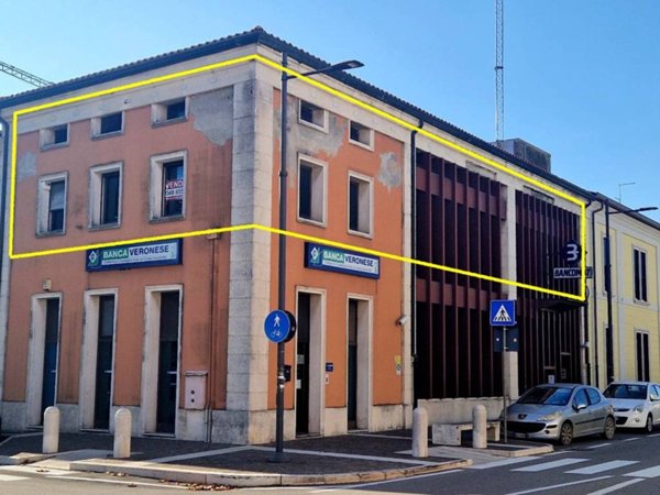 ufficio in vendita a Legnago in zona San Pietro