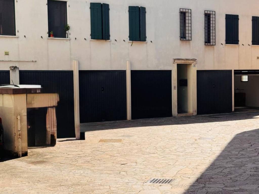 appartamento in vendita a Legnago in zona Porto