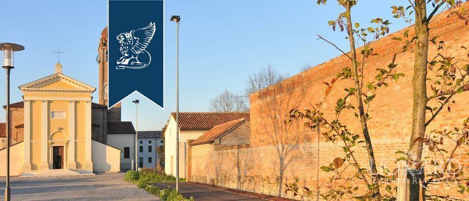casa indipendente in vendita a Legnago in zona Vangadizza