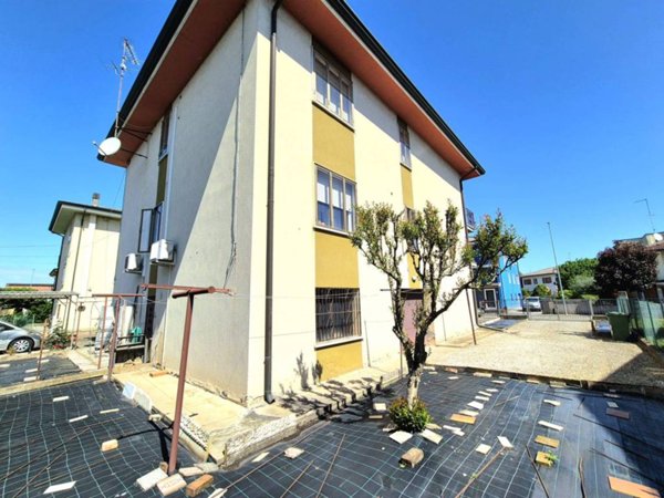 casa indipendente in vendita a Legnago in zona Porto