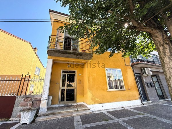 casa indipendente in vendita a Legnago in zona Porto