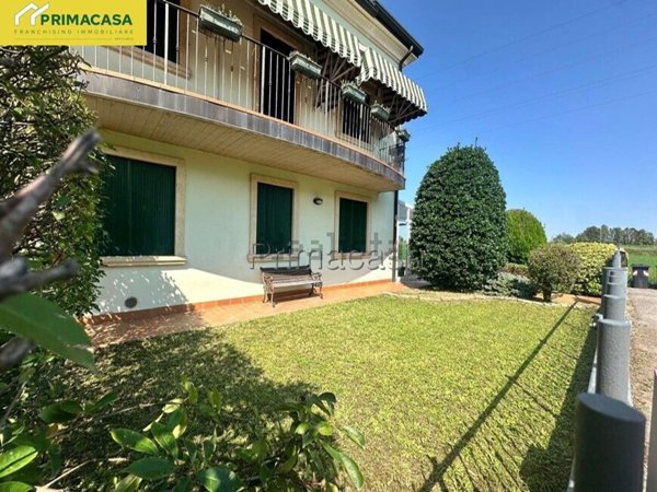 appartamento in vendita a Legnago in zona Porto