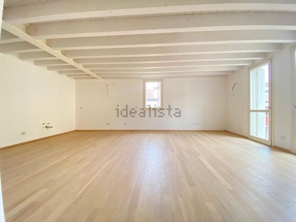 appartamento in vendita a Legnago in zona Porto