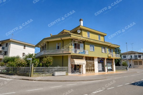 appartamento in vendita a Legnago in zona Casette