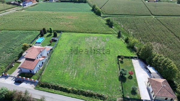 terreno in vendita a Legnago