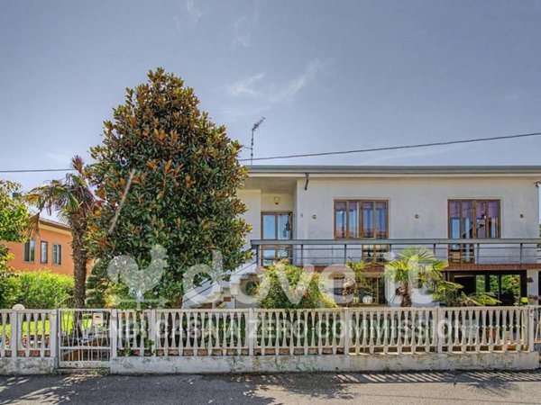 casa indipendente in vendita a Legnago in zona Vigo