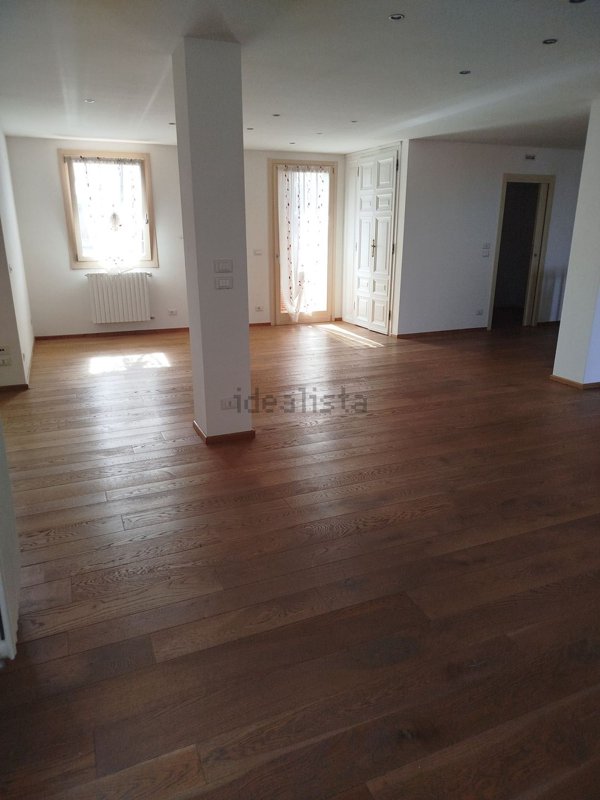 appartamento in vendita a Legnago in zona Porto