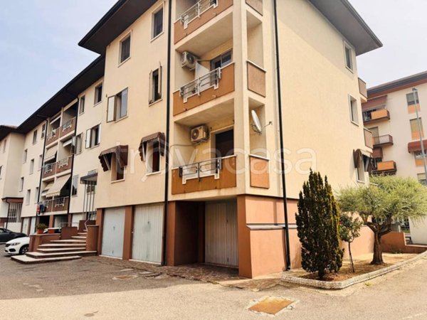 appartamento in vendita a Legnago in zona Porto