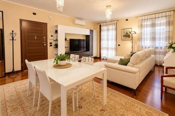 appartamento in vendita a Legnago in zona Porto