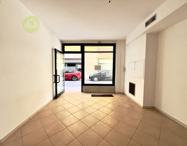 ufficio in vendita a Legnago in zona Porto