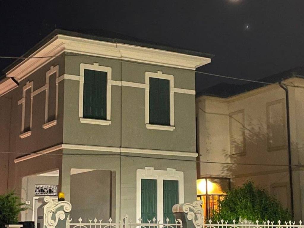 casa indipendente in vendita a Legnago in zona Porto