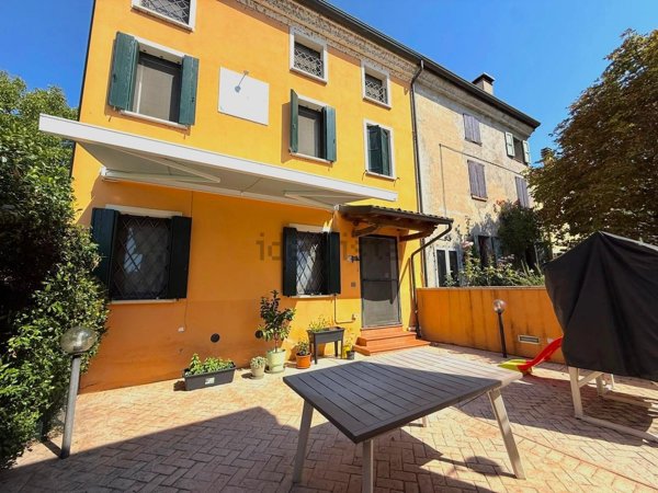 casa indipendente in vendita a Legnago in zona San Vito