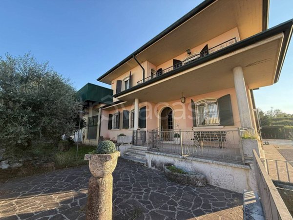 casa indipendente in vendita a Legnago in zona Porto