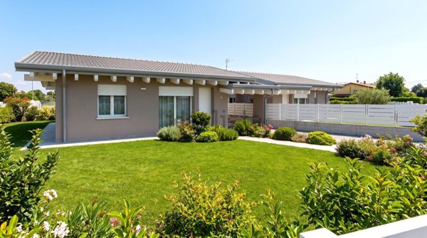 casa indipendente in vendita a Legnago in zona San Pietro