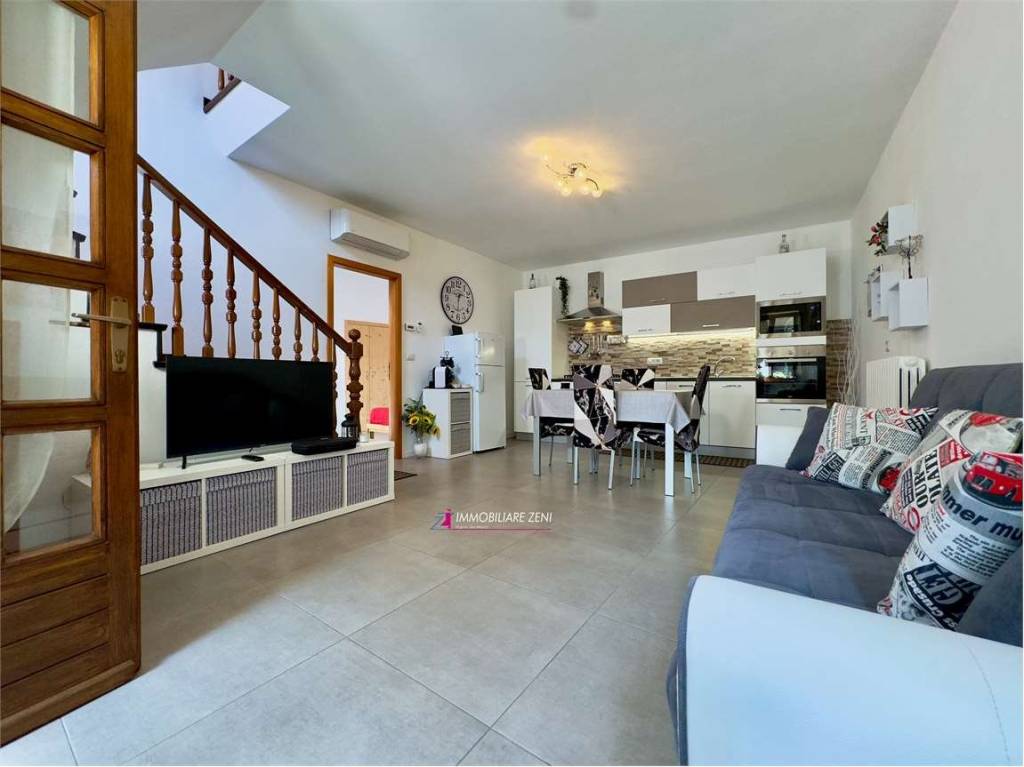 casa indipendente in vendita a Malcesine