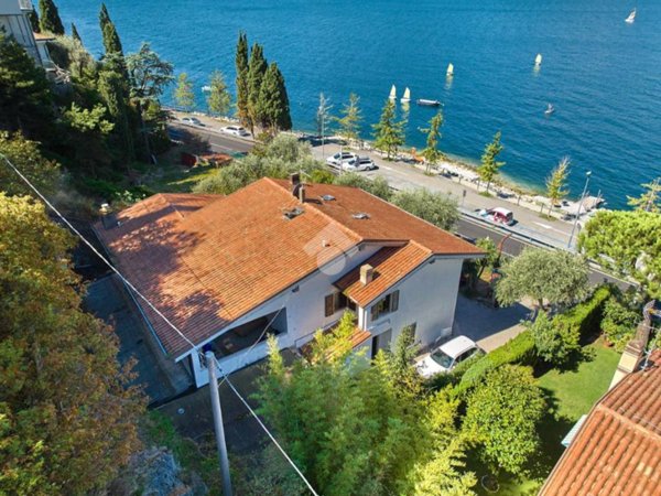 casa indipendente in vendita a Malcesine
