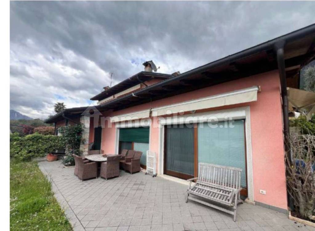 casa indipendente in vendita a Malcesine